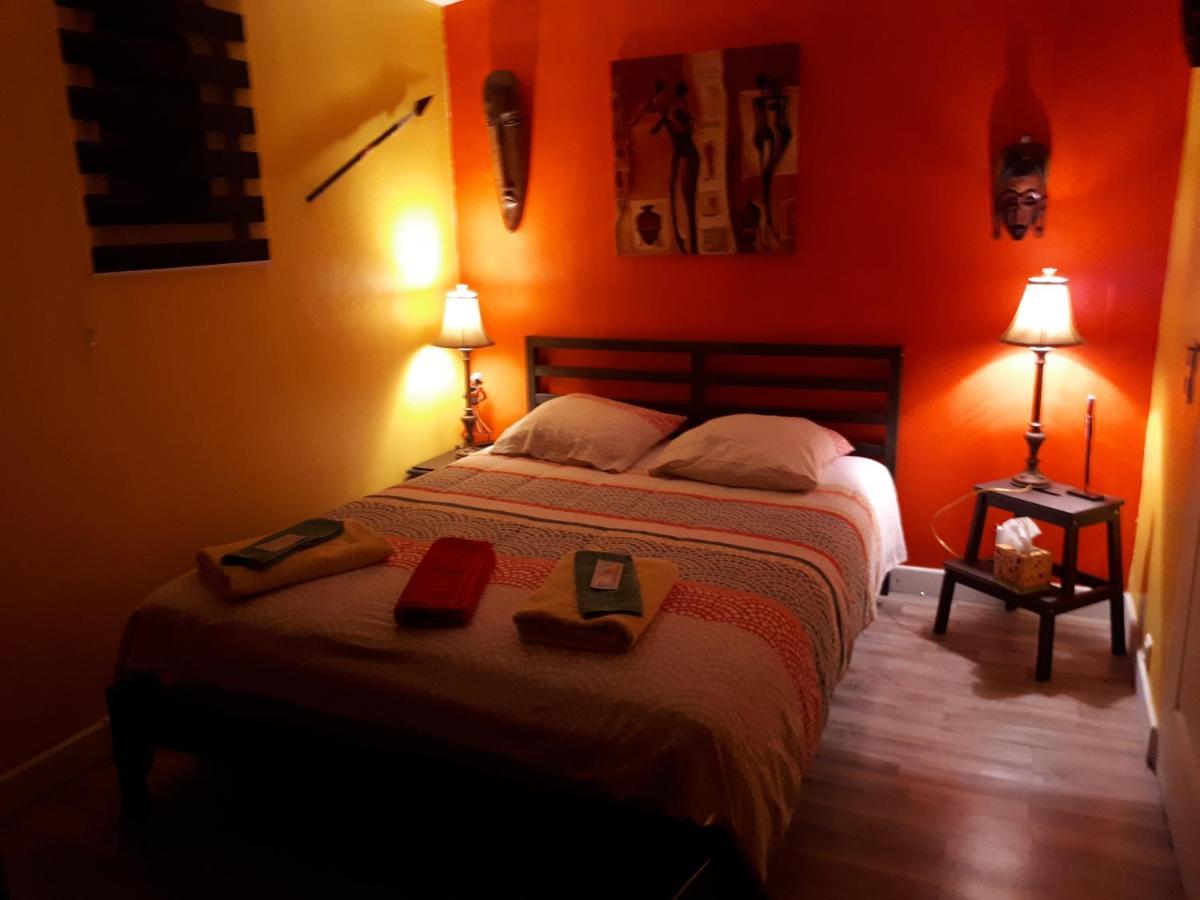 Flassans-sur-Issole Chez Patricia & Denis Bed & Breakfast エクステリア 写真