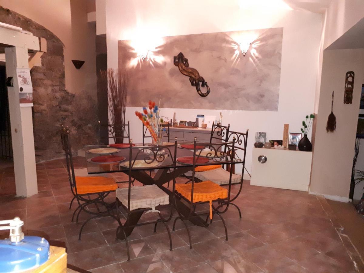 Flassans-sur-Issole Chez Patricia & Denis Bed & Breakfast エクステリア 写真
