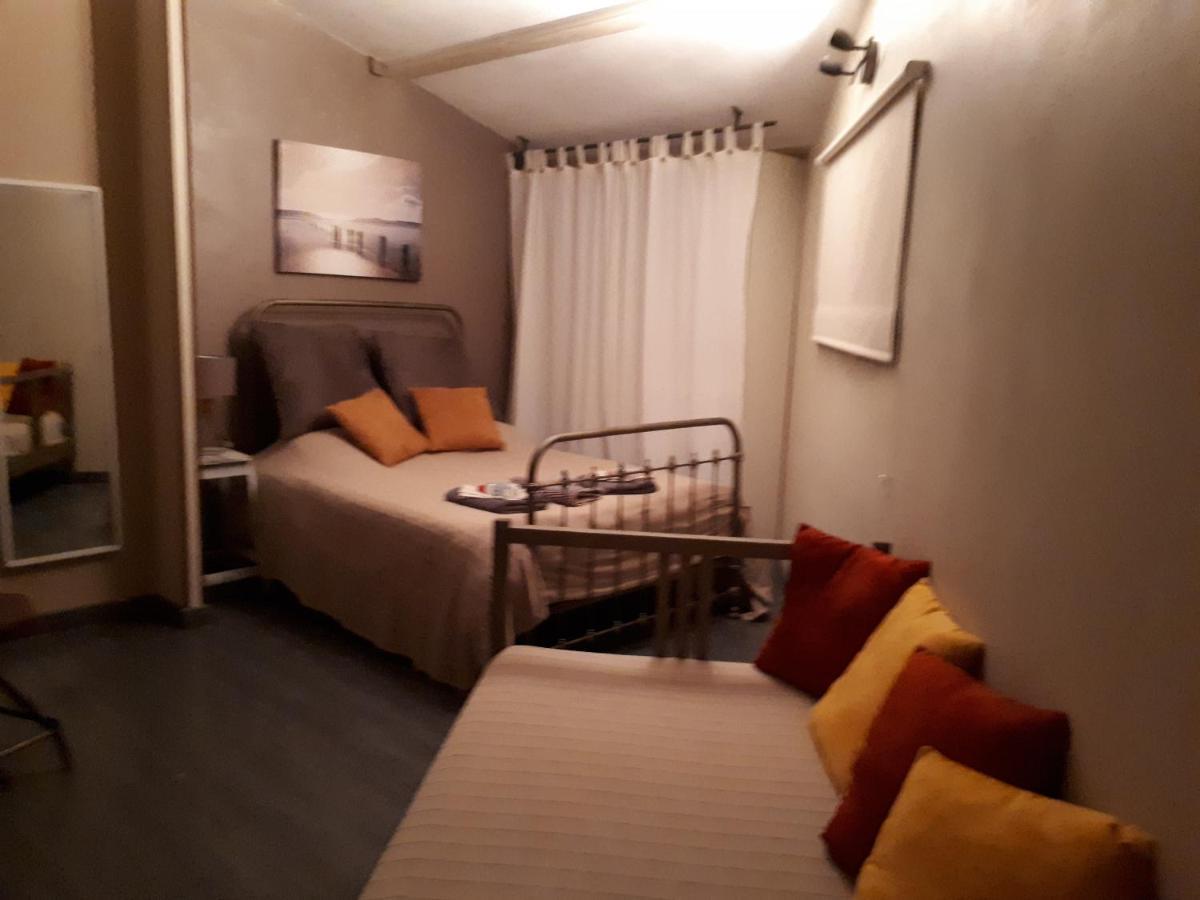 Flassans-sur-Issole Chez Patricia & Denis Bed & Breakfast エクステリア 写真