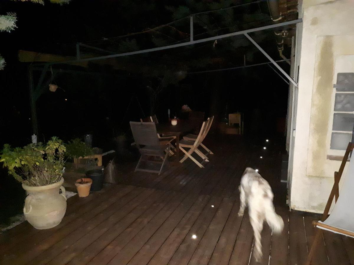 Flassans-sur-Issole Chez Patricia & Denis Bed & Breakfast エクステリア 写真