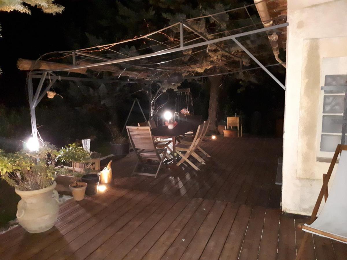 Flassans-sur-Issole Chez Patricia & Denis Bed & Breakfast エクステリア 写真